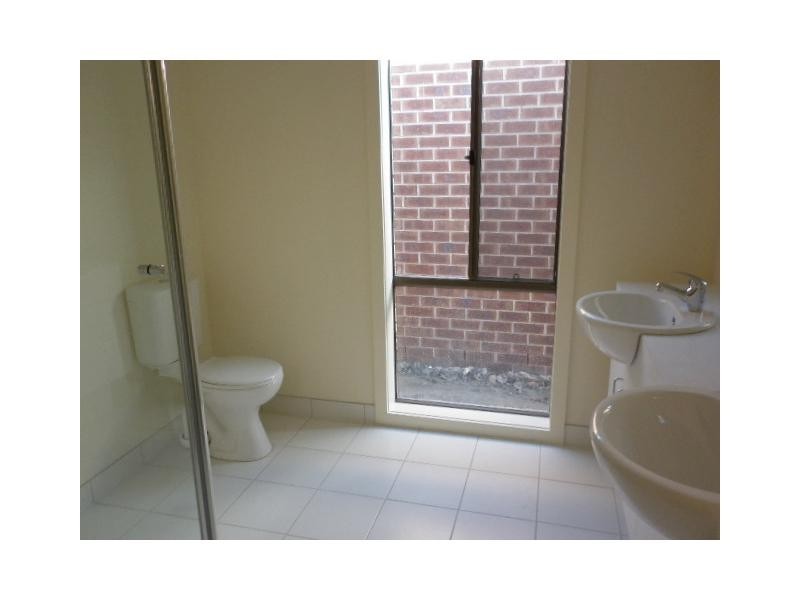 22 Charlock Drive, Cranbourne North VIC 3977