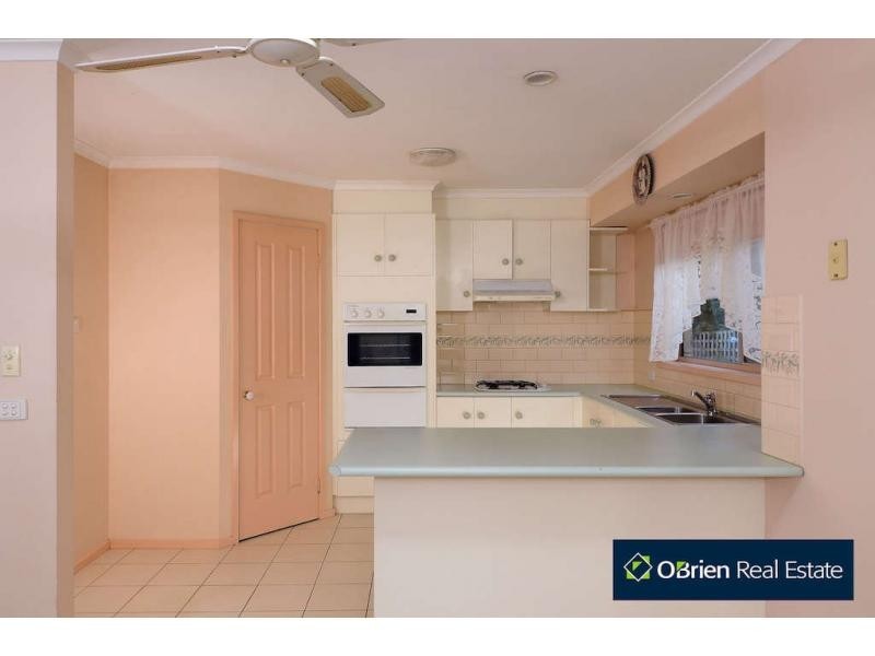 1 Lyndal Court, Berwick VIC 3806