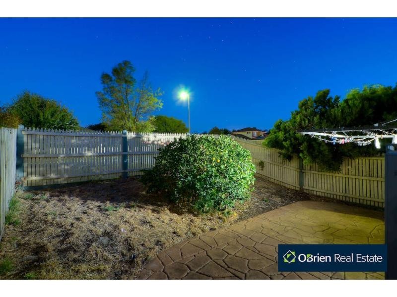 1 Lyndal Court, Berwick VIC 3806