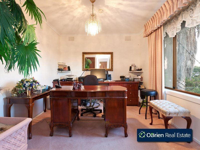 18 Kramer Drive, Berwick VIC 3806