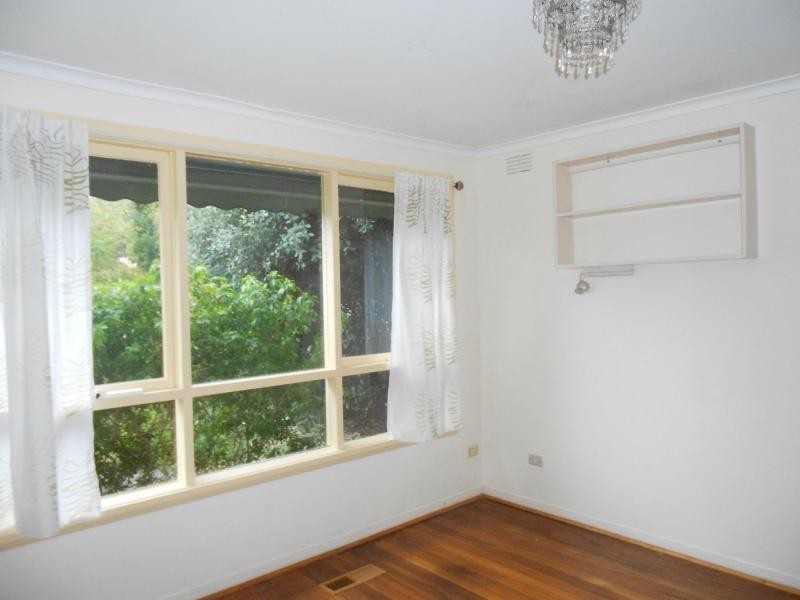 26 Sweetgum Avenue, Narre Warren VIC 3805