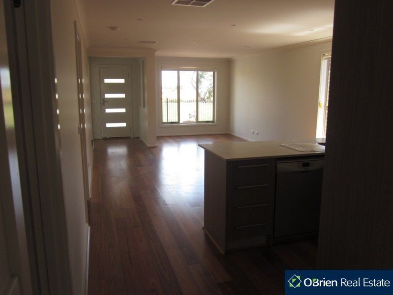 7 Fantail Lane, Pakenham VIC 3810