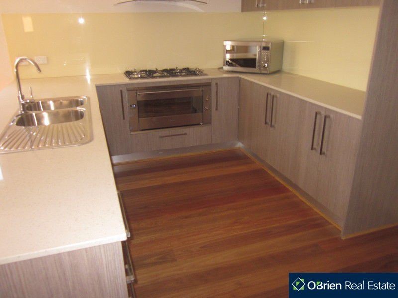 7 Fantail Lane, Pakenham VIC 3810