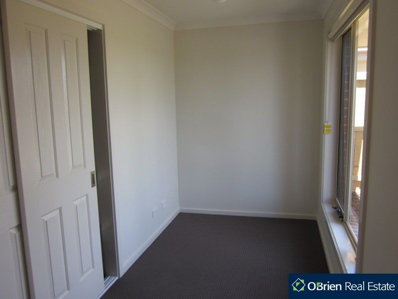 7 Fantail Lane, Pakenham VIC 3810