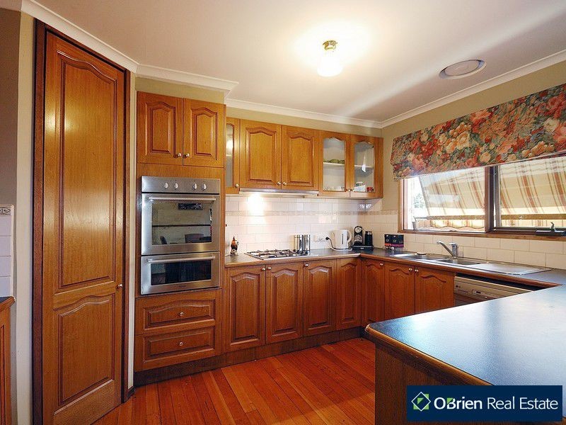 32 Houlder Avenue, Junction Village VIC 3977