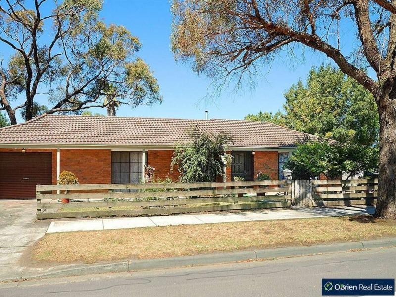 199 Sladen Street, Cranbourne VIC 3977