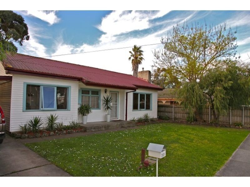 201 Sladen Street, Cranbourne VIC 3977