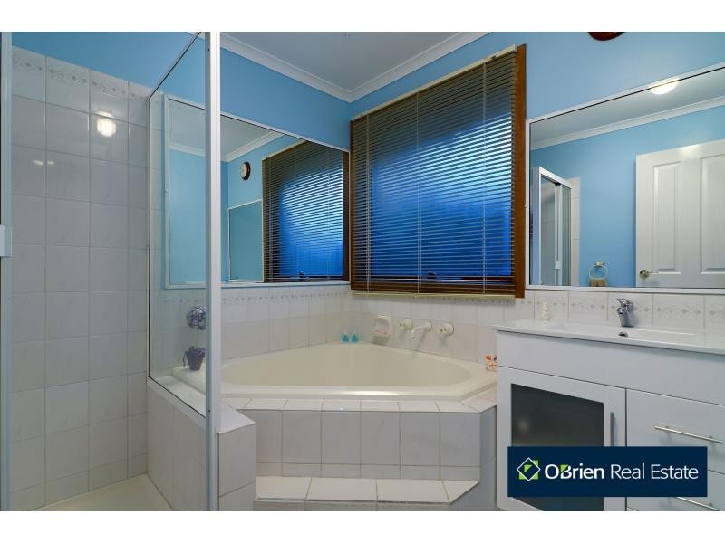 6 Callistemon Crescent, Narre Warren VIC 3805