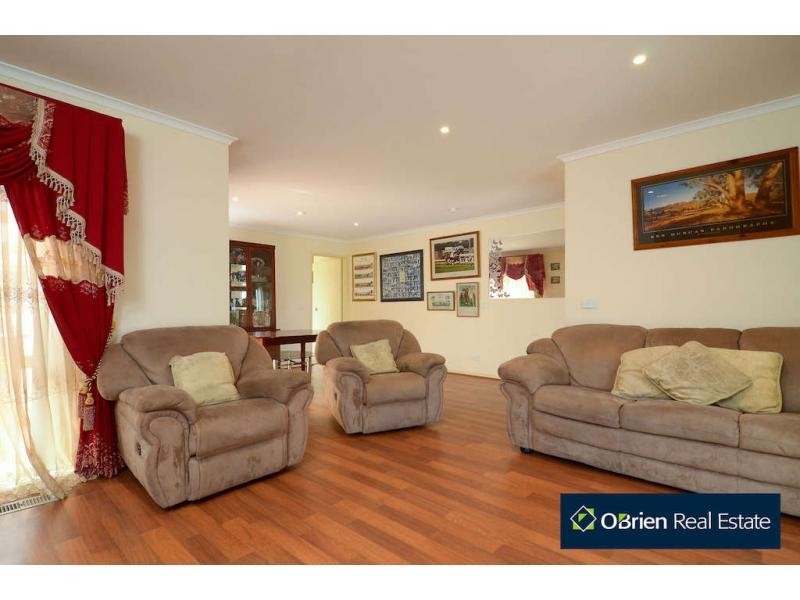 57 Ellenvale Drive, Narre Warren VIC 3805