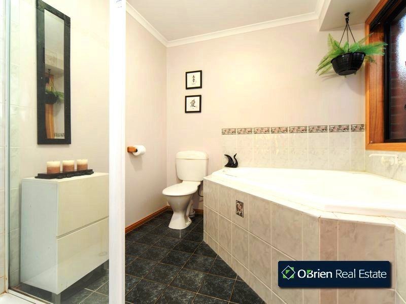 3 Viewmount Court, Narre Warren South VIC 3805