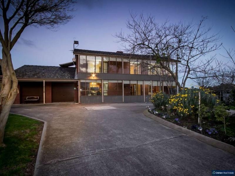 206 Pearcedale Road, Cranbourne South VIC 3977