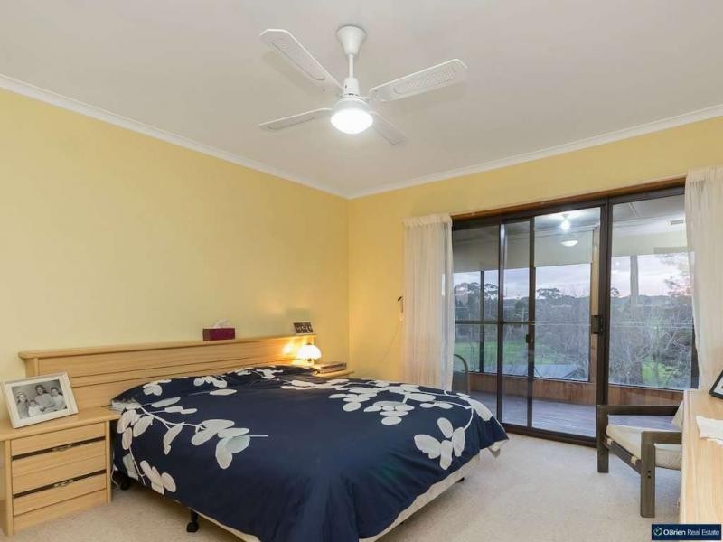 206 Pearcedale Road, Cranbourne South VIC 3977