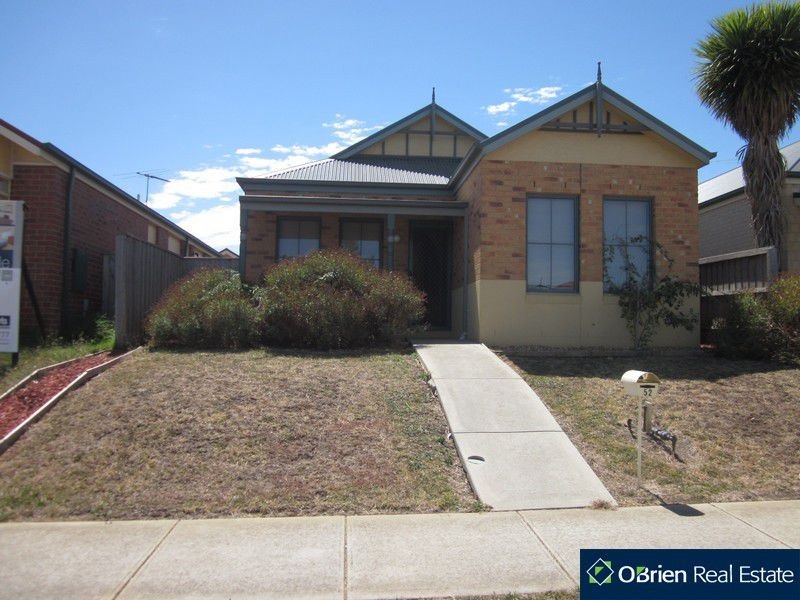 52 Springhill Drive, Cranbourne VIC 3977