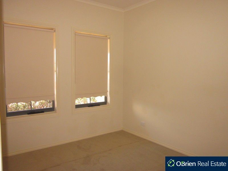 52 Springhill Drive, Cranbourne VIC 3977