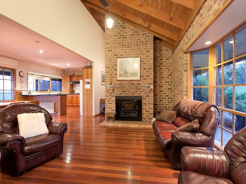 195 Huxtable Road, Pakenham Upper VIC 3810