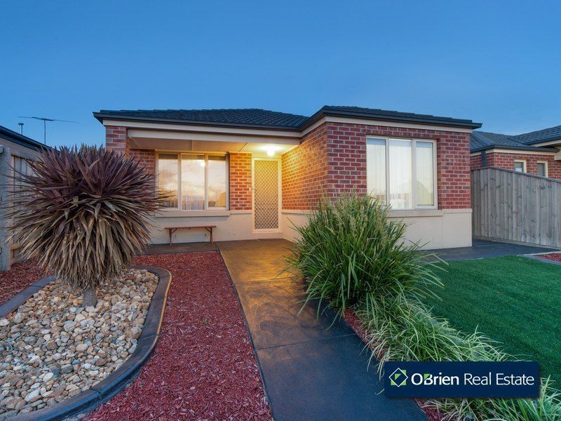 5 Pagoda Place, Cranbourne VIC 3977