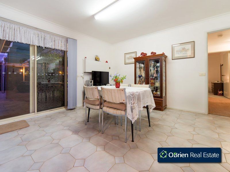 3 Yaltara Close, Cranbourne West VIC 3977