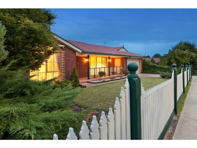 140 Telford Drive, Berwick VIC 3806