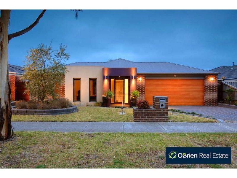 8 Ambiance Crescent, Narre Warren South VIC 3805