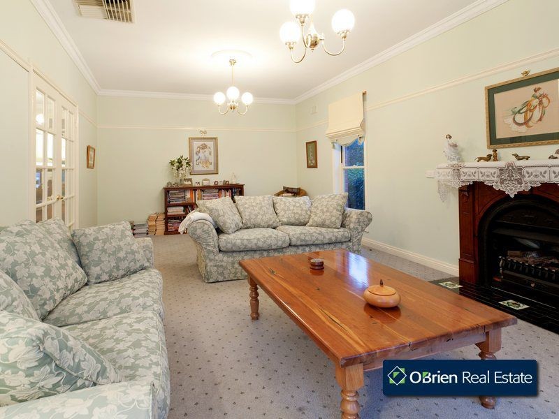 4 Flowerdale Court, Narre Warren South VIC 3805
