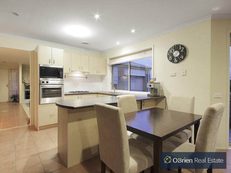 18 Gentle Annie Drive, Blind Bight VIC 3980