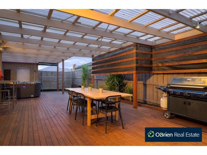 21 Caribbean Pine Court, Lyndhurst VIC 3975