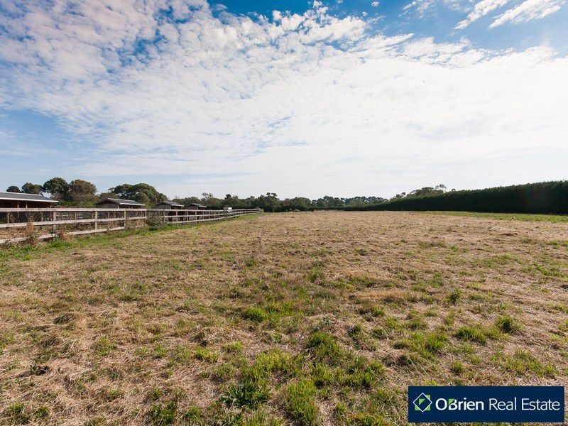 60 Oakhill Drive, Pearcedale VIC 3912