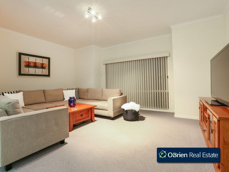 15 Wintersun Road, Berwick VIC 3806