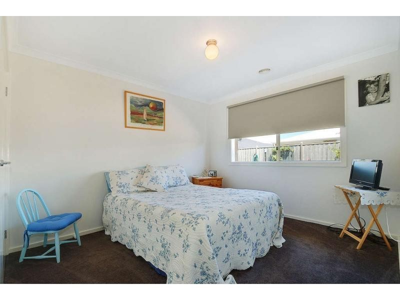 13 Ben Hall Street, Cranbourne East VIC 3977