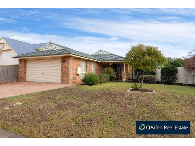3 Champagne Grove, Narre Warren South VIC 3805