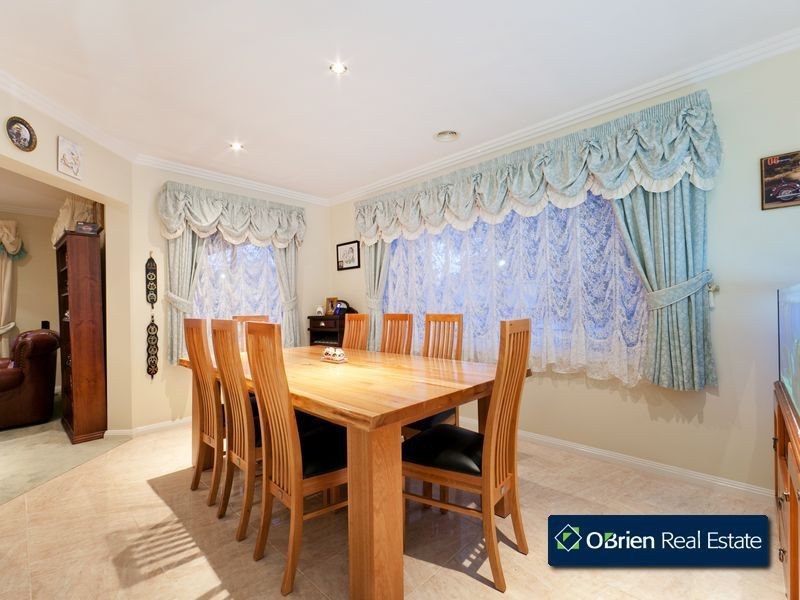 1 Pineview Court, Narre Warren South VIC 3805