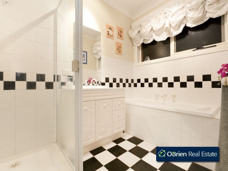 1 Pineview Court, Narre Warren South VIC 3805