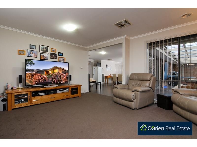 14 The Esplanade, Narre Warren South VIC 3805