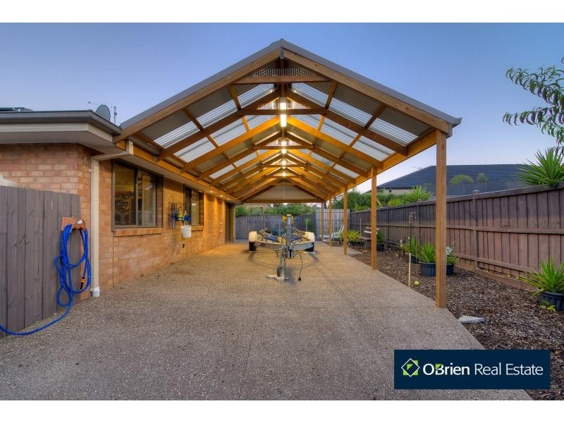 14 The Esplanade, Narre Warren South VIC 3805