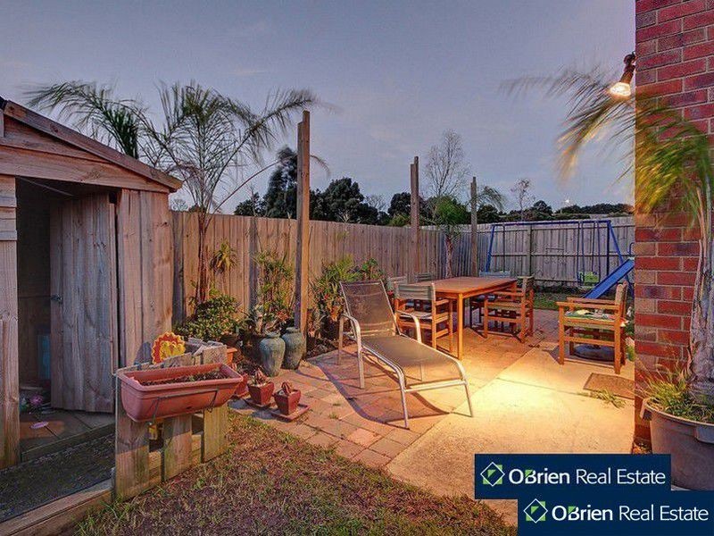 93 Sweeney Drive, Narre Warren VIC 3805