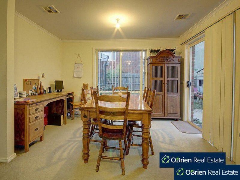 93 Sweeney Drive, Narre Warren VIC 3805