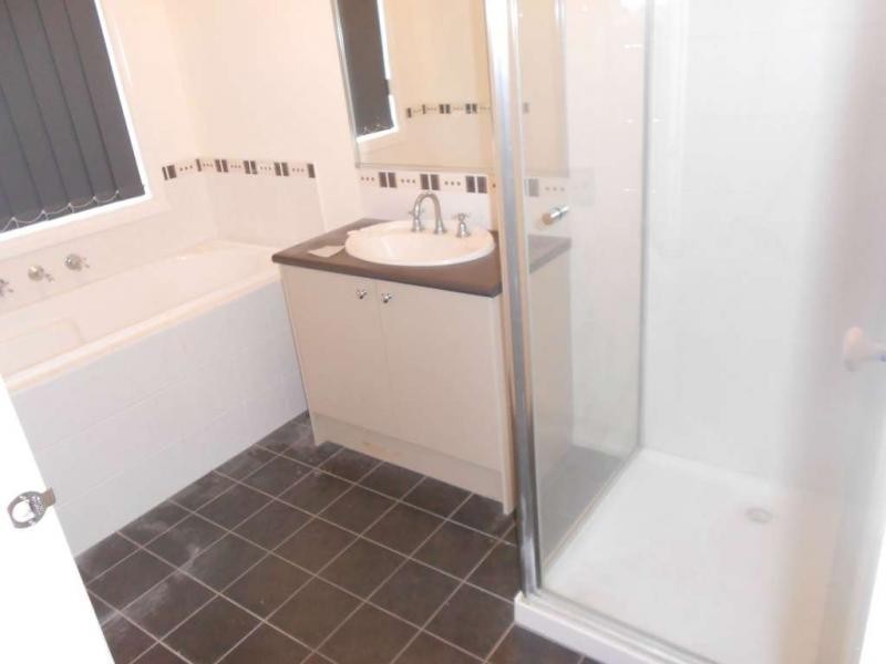 7 Banksia Grove, Pakenham VIC 3810