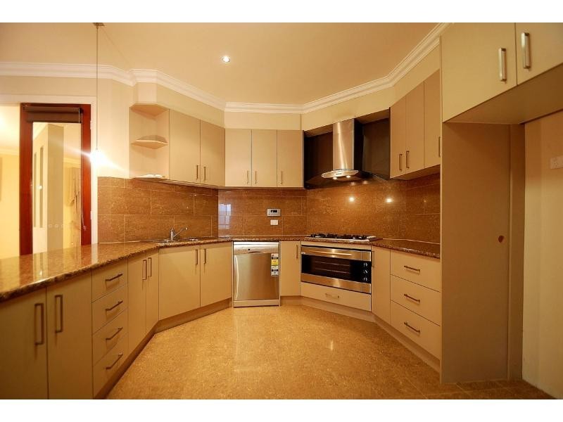 5 Fantail Way, Berwick VIC 3806