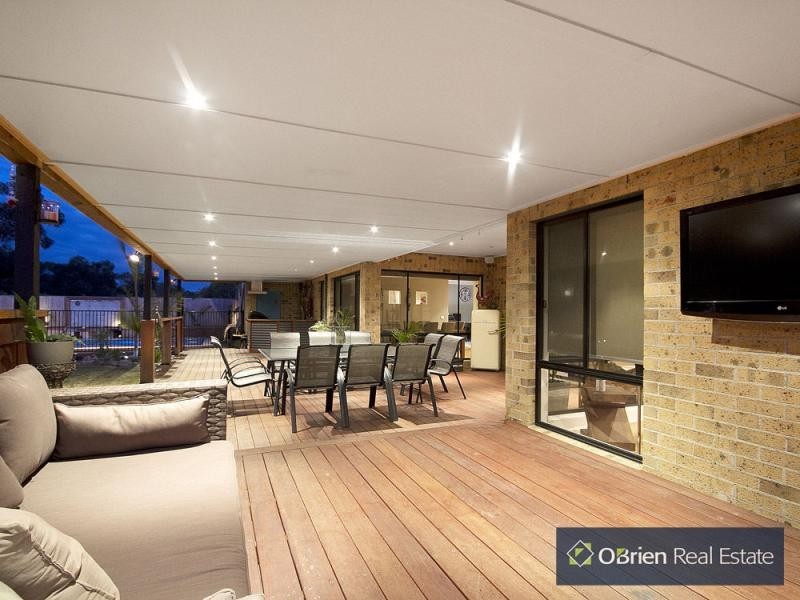 3 Sweetwattle Drive, Cranbourne South VIC 3977