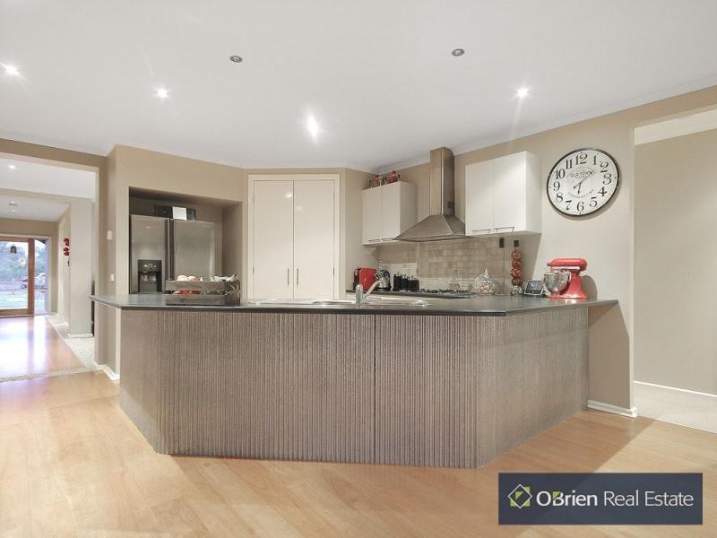 3 Sweetwattle Drive, Cranbourne South VIC 3977