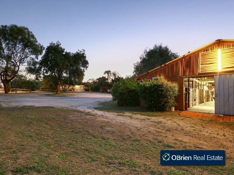 41 Browns Road, Devon Meadows VIC 3977