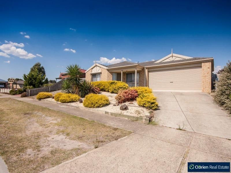 10 Kestral Close, Blind Bight VIC 3980