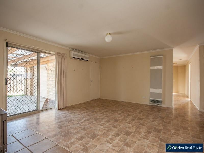 10 Kestral Close, Blind Bight VIC 3980