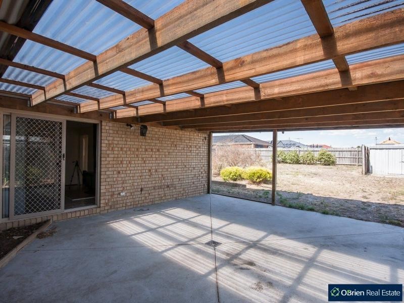 10 Kestral Close, Blind Bight VIC 3980