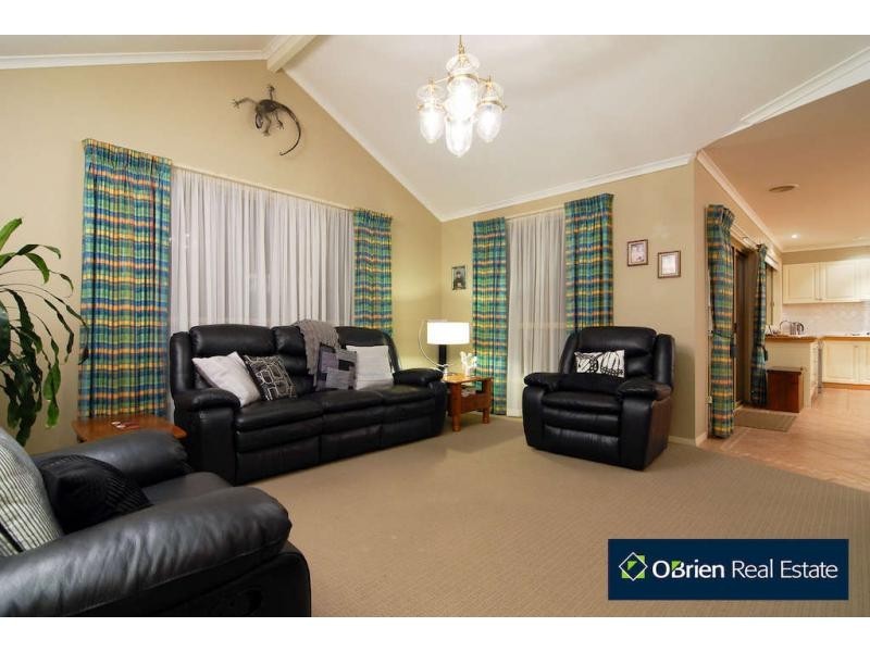 1 Nadeen Street, Narre Warren South VIC 3805