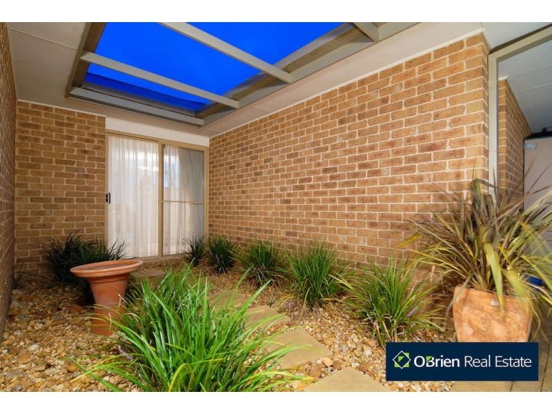 1 Nadeen Street, Narre Warren South VIC 3805