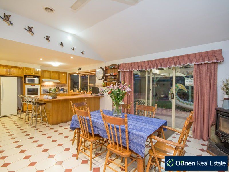 6-8 Madelyn Court, Cranbourne South VIC 3977