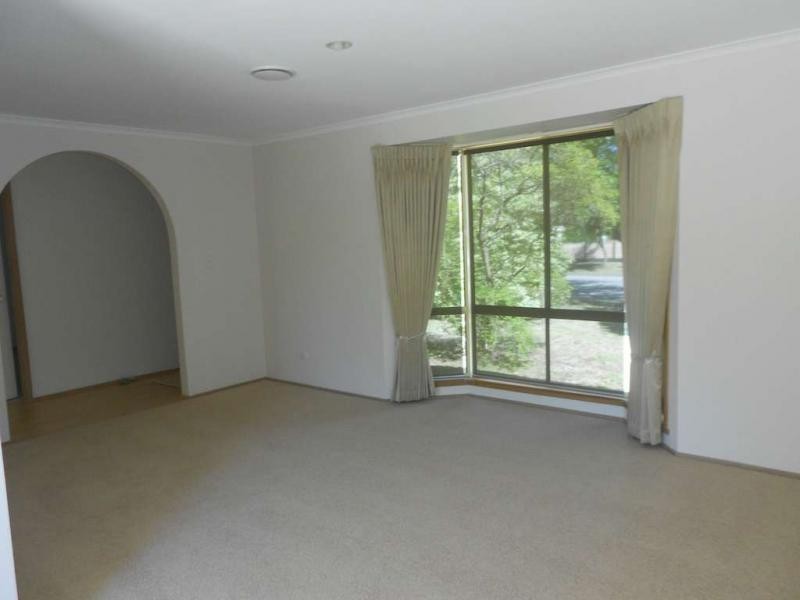 35 Ashfield Drive, Berwick VIC 3806