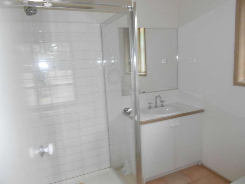 35 Ashfield Drive, Berwick VIC 3806