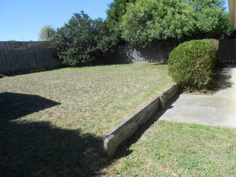 35 Ashfield Drive, Berwick VIC 3806